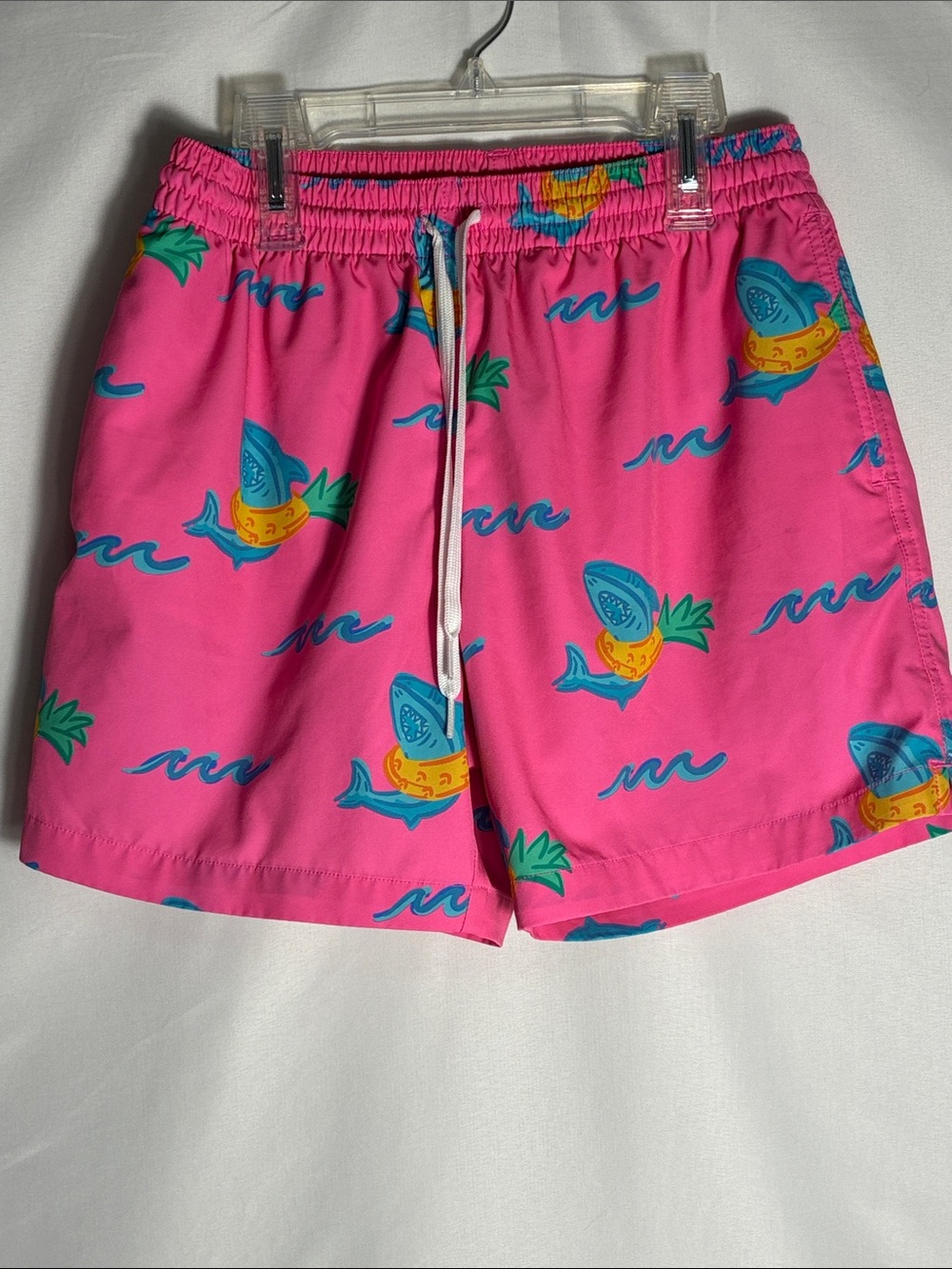 Chubbies “The Pineapple Floaters" Classic Swim Trunks size Small